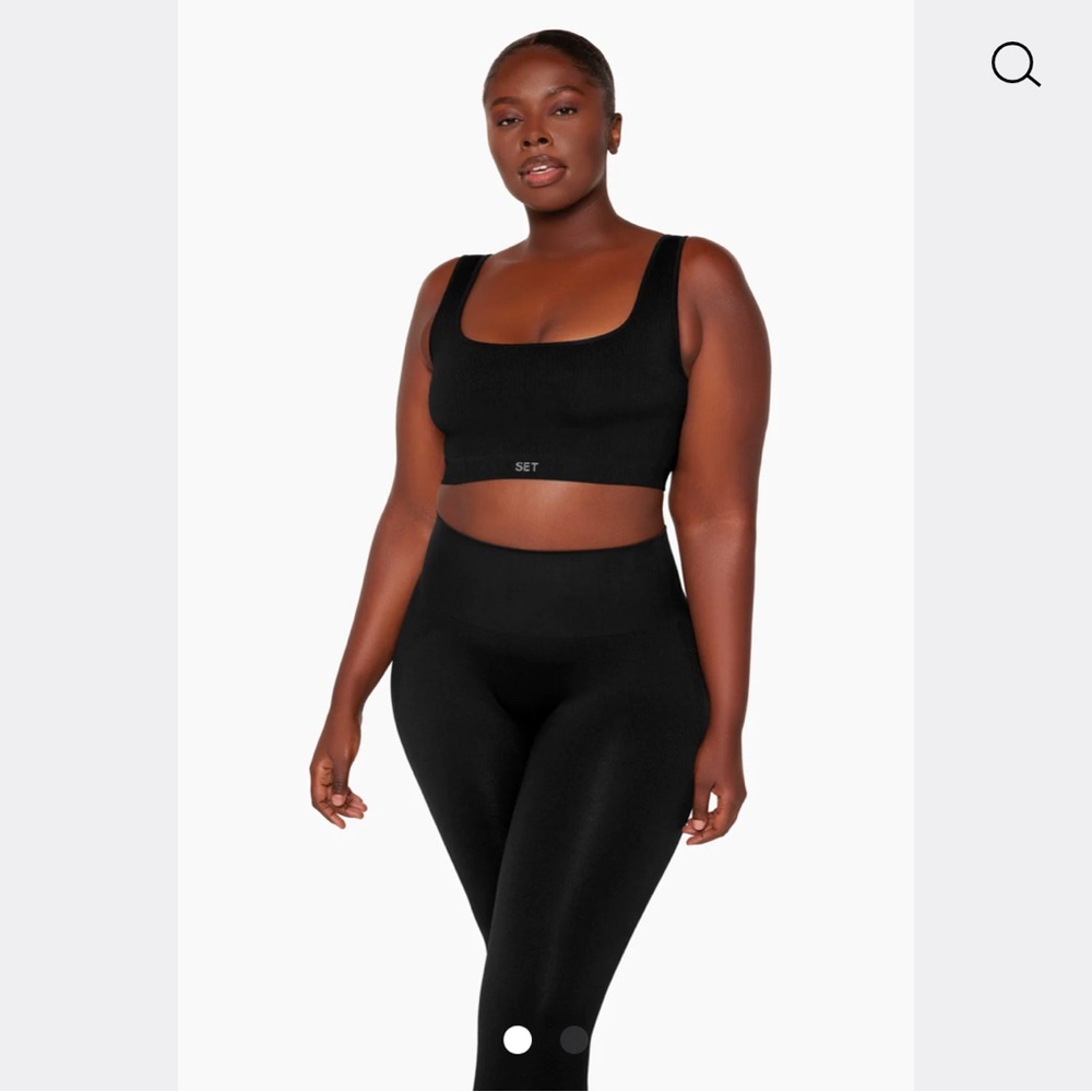 SET ACTIVE SCULPTFLEX LEGGINGS AND BOX CUT BRA size Medium